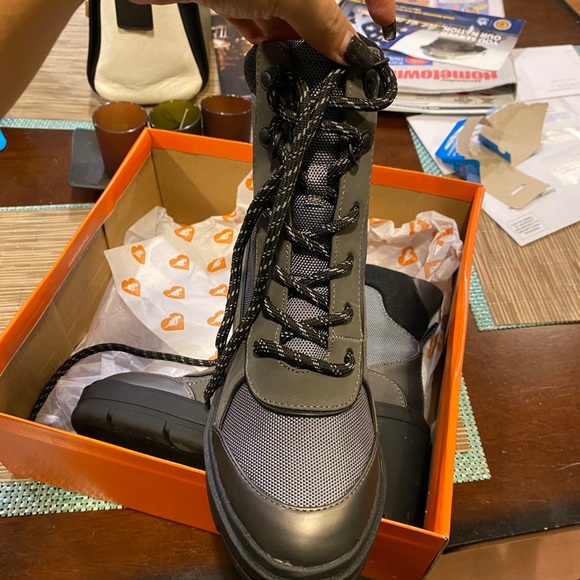 Booties - Picture 4 of 4